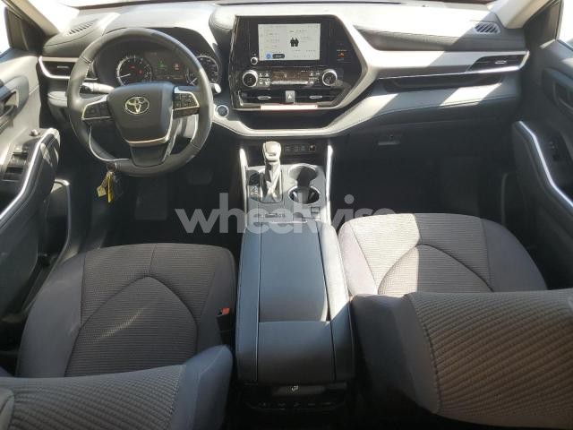 2025 TOYOTA HIGHLANDER LE (VIN 5TDKDRAH9SS552182) main photo