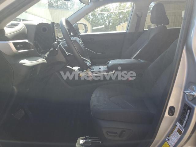 Photo 4 of 2025 TOYOTA HIGHLANDER LE (VIN 5TDKDRAH9SS552182)