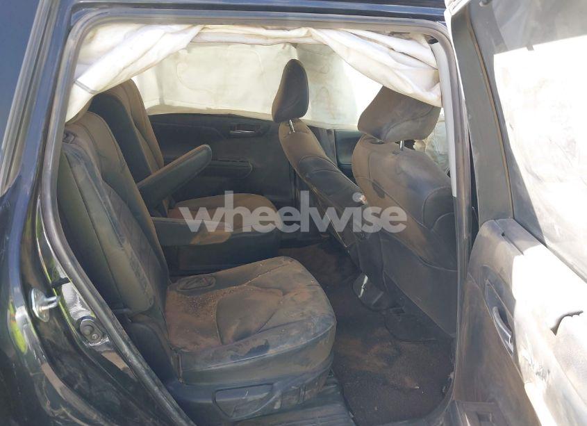 Photo 8 of 2023 Toyota Highlander XLE (VIN 5TDKDRAHXPS001167)