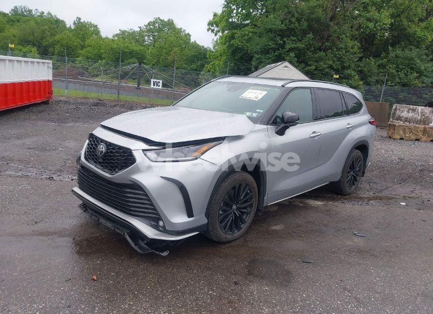 Photo 2 of 2023 Toyota Highlander XSE (VIN 5TDKDRBH0PS509145)