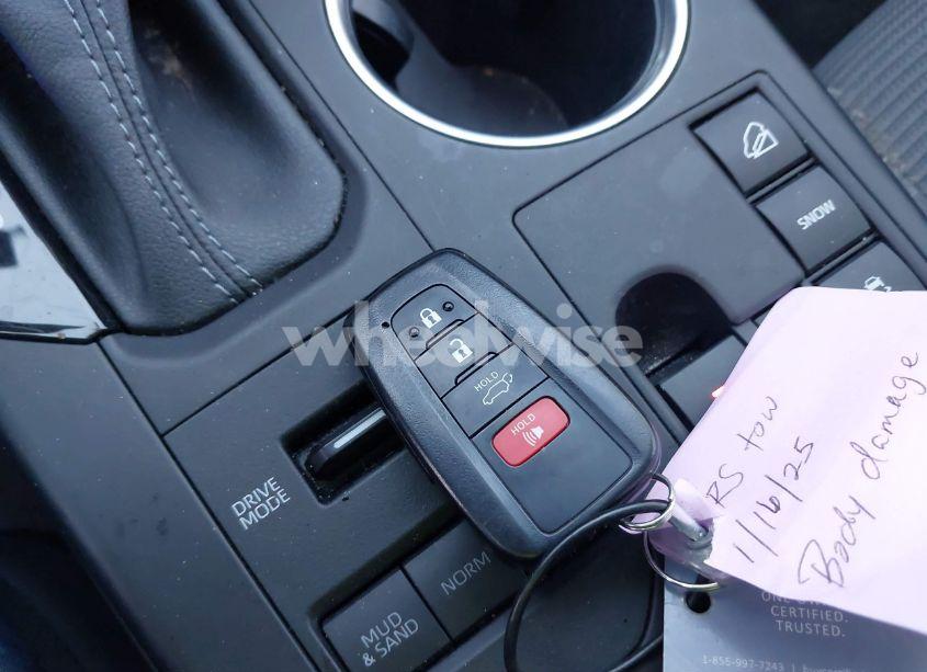 Photo 11 of 2023 Toyota Highlander LE (VIN 5TDKDRBH2PS039426)