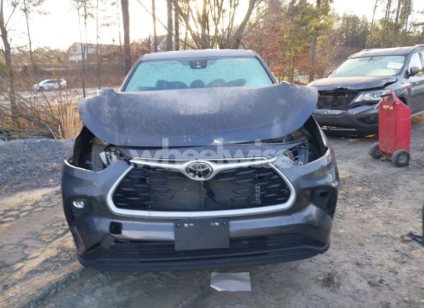 Photo 12 of 2023 Toyota Highlander LE (VIN 5TDKDRBH2PS039426)