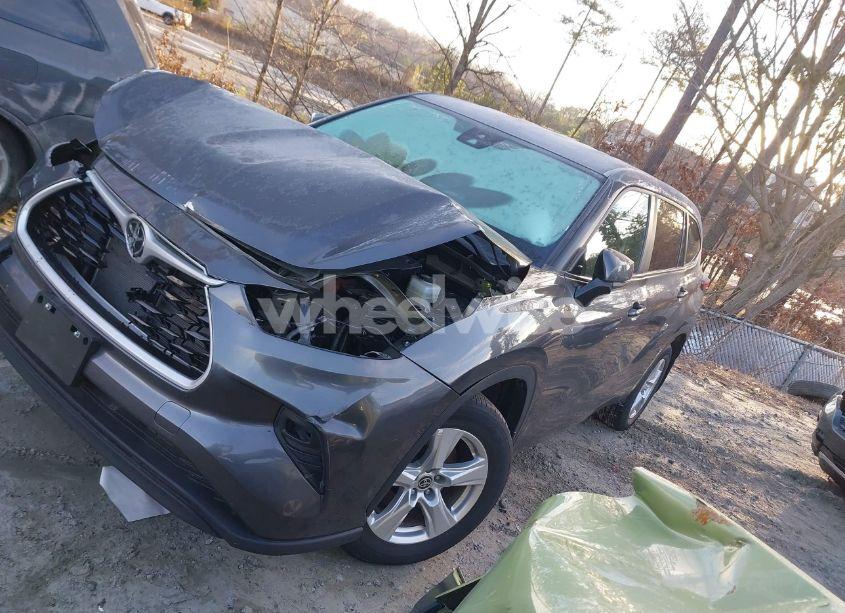 Photo 14 of 2023 Toyota Highlander LE (VIN 5TDKDRBH2PS039426)