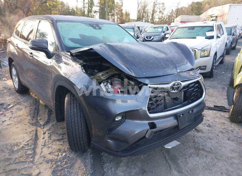 Photo 6 of 2023 Toyota Highlander LE (VIN 5TDKDRBH2PS039426)