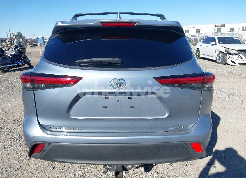 Photo 16 of 2023 Toyota Highlander XLE (VIN 5TDKDRBH3PS504019)