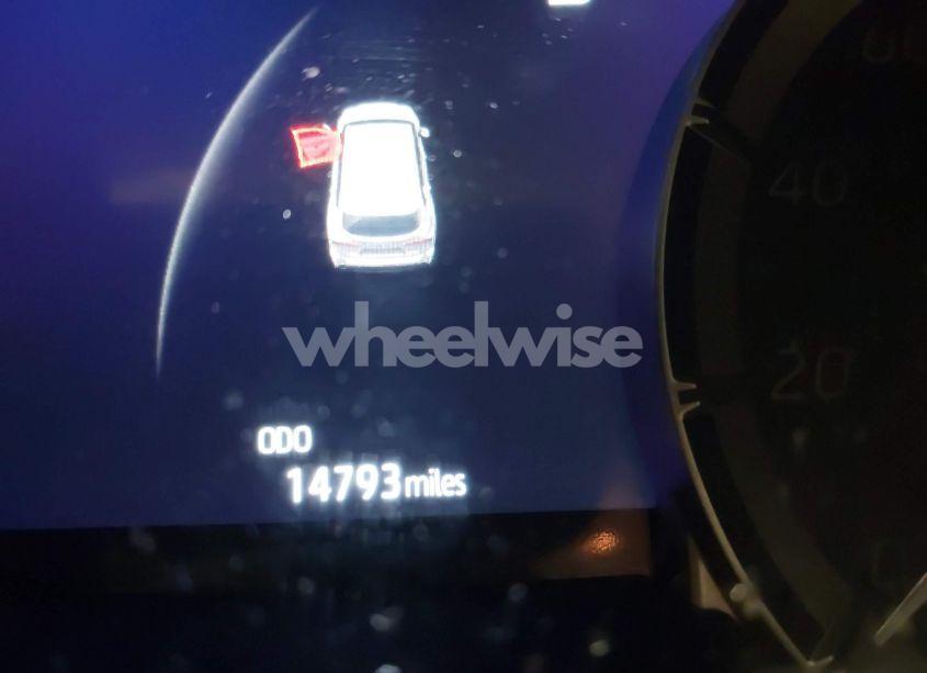 Photo 15 of 2024 Toyota Highlander XLE (VIN 5TDKDRBH3RS529165)