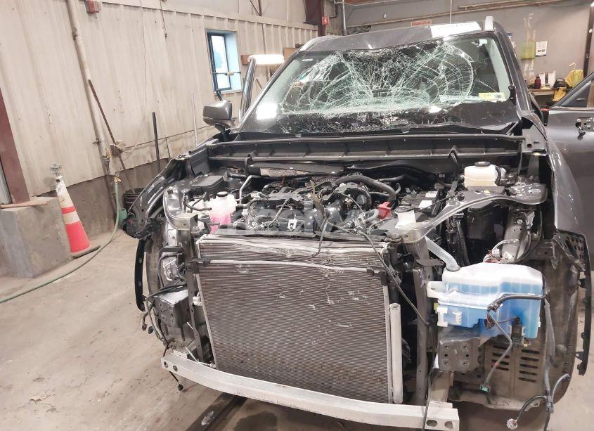 Photo 6 of 2024 Toyota Highlander XLE (VIN 5TDKDRBH3RS529165)