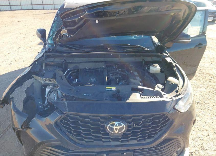 Photo 10 of 2023 Toyota Highlander XSE (VIN 5TDKDRBH4PS507981)