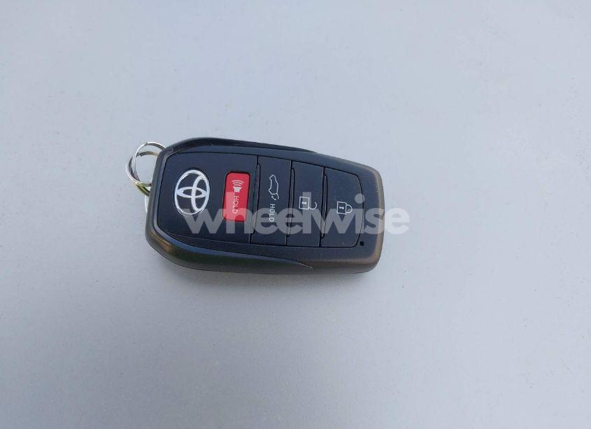 Photo 11 of 2024 Toyota Highlander PLATINUM (VIN 5TDKDRBH4RS528705)