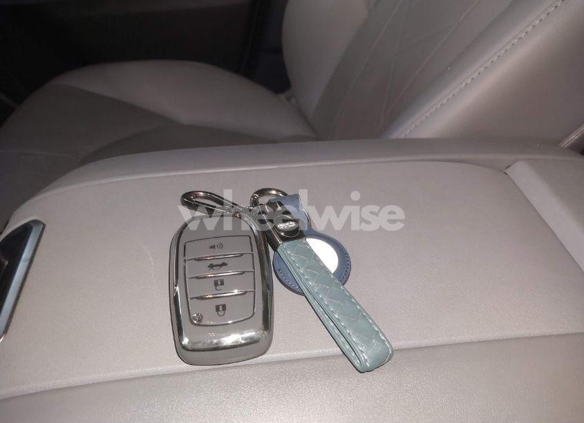 Photo 11 of 2024 Toyota Highlander PLATINUM (VIN 5TDKDRBH4RS567200)