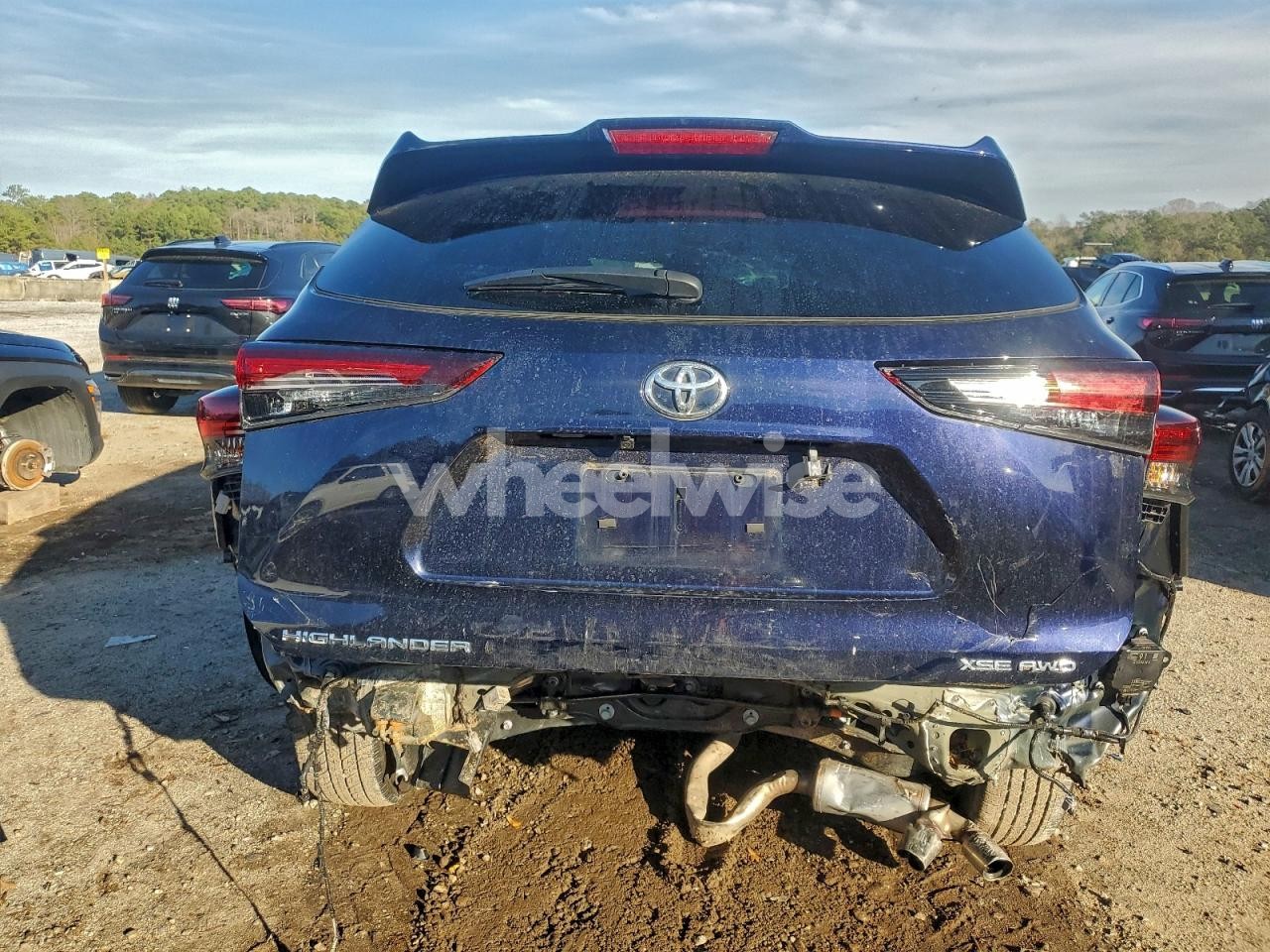 Photo 6 of 2025 TOYOTA HIGHLANDER LE (VIN 5TDKDRBH4SS576453)