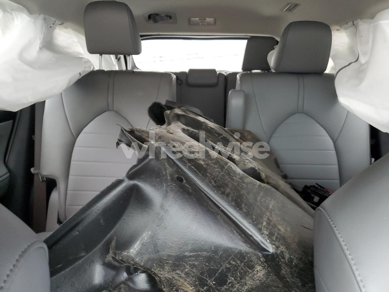 Photo 10 of 2025 TOYOTA HIGHLANDER LE (VIN 5TDKDRBH4SS587484)