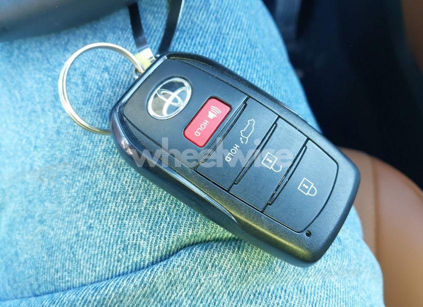 Photo 11 of 2024 Toyota Highlander PLATINUM (VIN 5TDKDRBH5RS529572)