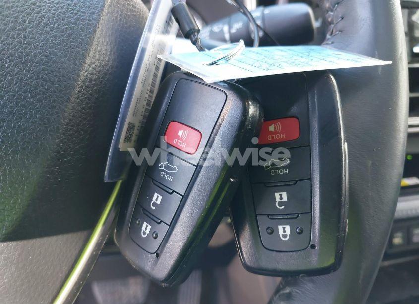 Photo 11 of 2023 Toyota Highlander XLE (VIN 5TDKDRBH6PS036111)