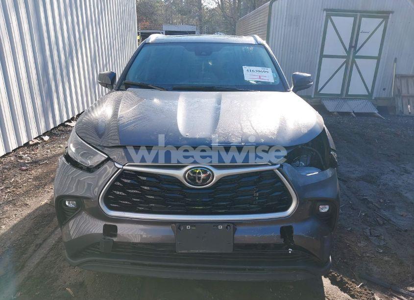 Photo 12 of 2023 Toyota Highlander XLE (VIN 5TDKDRBH6PS036111)