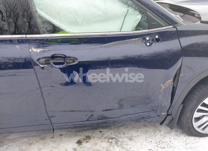 Photo 21 of 2023 Toyota Highlander PLATINUM (VIN 5TDKDRBH6PS527102)