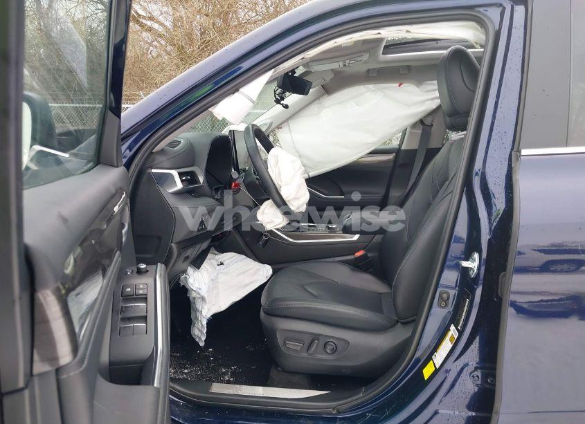 Photo 5 of 2023 Toyota Highlander PLATINUM (VIN 5TDKDRBH6PS527102)