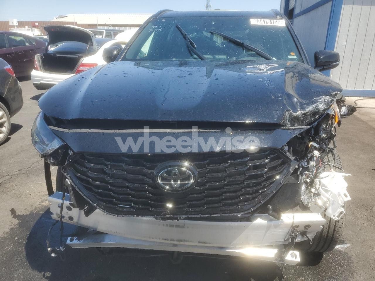 Photo 5 of 2025 TOYOTA HIGHLANDER LE (VIN 5TDKDRBH6SS578074)