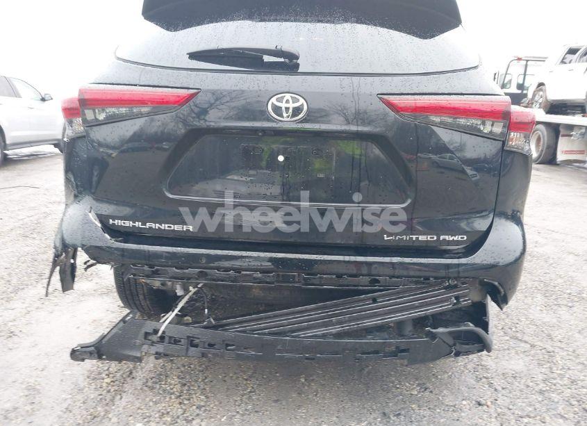 Photo 17 of 2023 Toyota Highlander LIMITED (VIN 5TDKDRBH7PS017289)