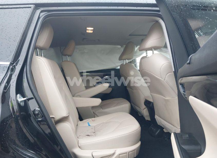 Photo 8 of 2023 Toyota Highlander LIMITED (VIN 5TDKDRBH7PS017289)