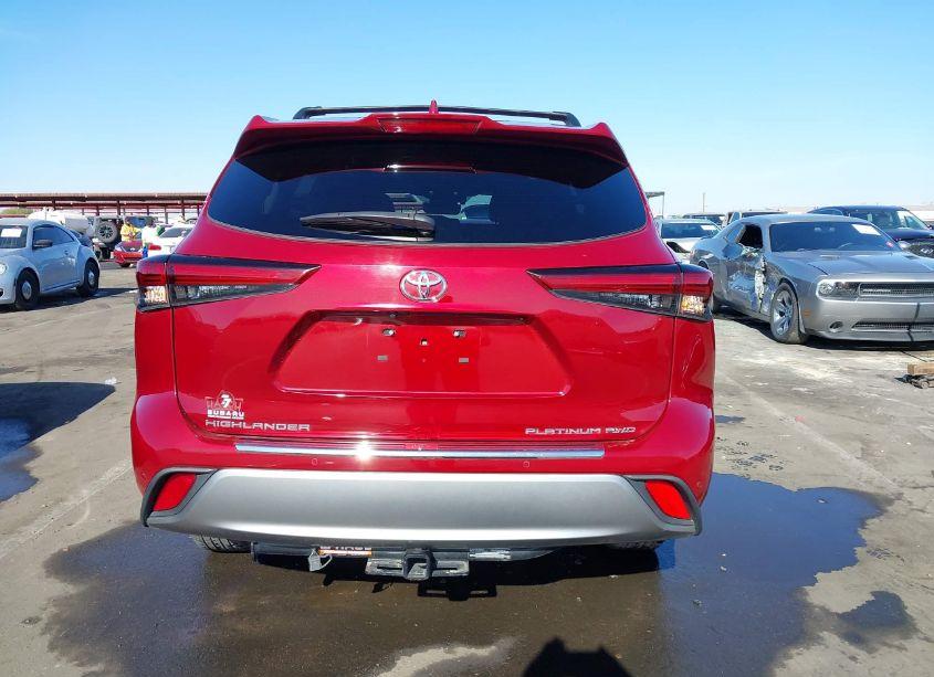 Photo 17 of 2023 Toyota Highlander PLATINUM (VIN 5TDKDRBHXPS001202)