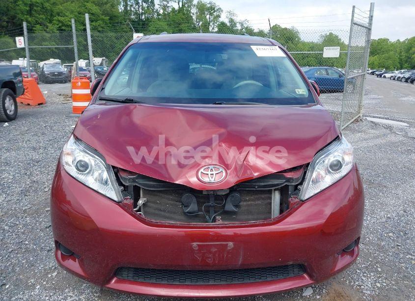 Photo 12 of 2011 Toyota Sienna LE V6 (VIN 5TDKK3DC0BS018460)