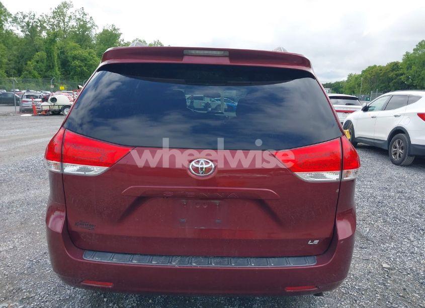 Photo 16 of 2011 Toyota Sienna LE V6 (VIN 5TDKK3DC0BS018460)
