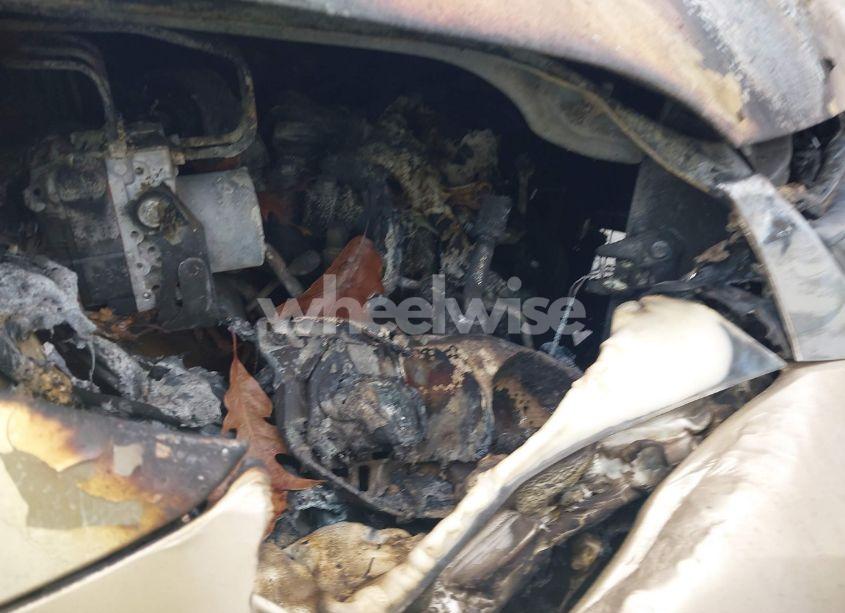 Photo 12 of 2011 Toyota Sienna (VIN 5TDKK3DC0BS025523)