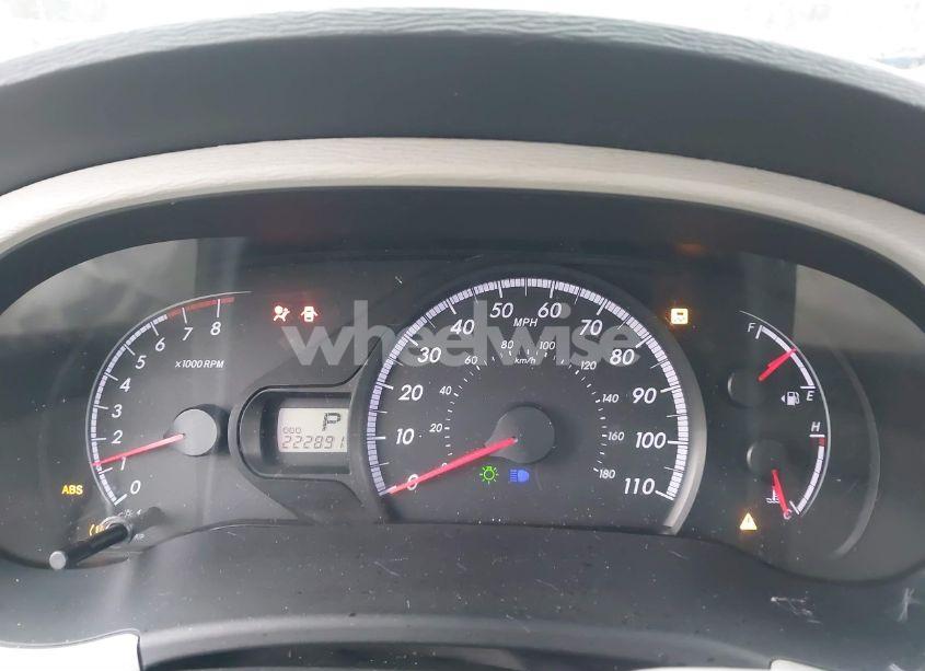 Photo 7 of 2011 Toyota Sienna LE V6 (VIN 5TDKK3DC0BS044928)