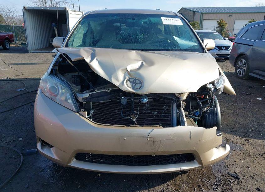 Photo 12 of 2011 Toyota Sienna LE V6 (VIN 5TDKK3DC0BS050437)