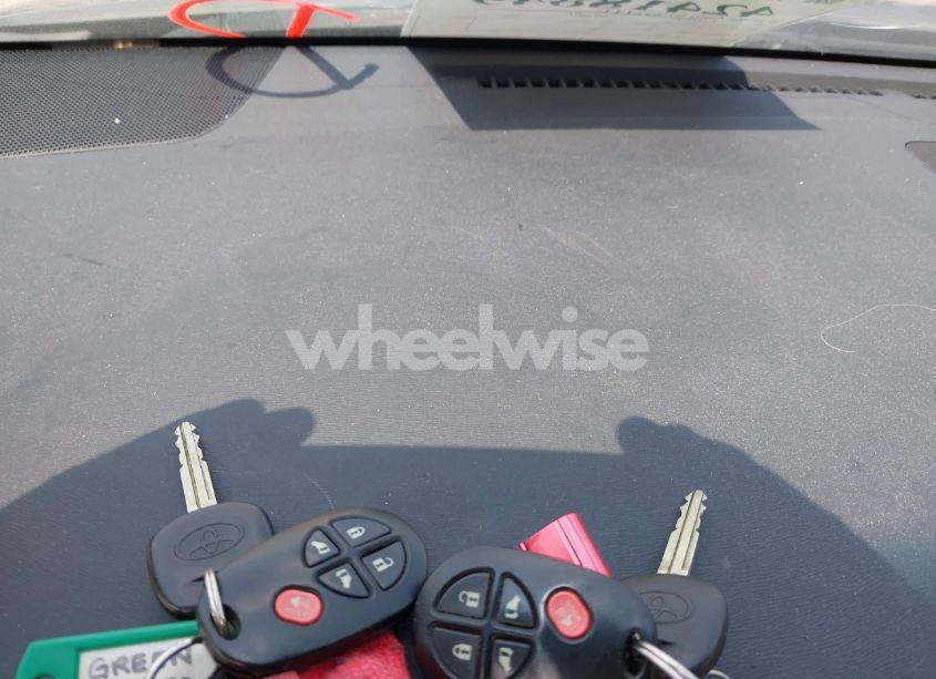 Photo 11 of 2011 Toyota Sienna LE V6 (VIN 5TDKK3DC0BS052186)