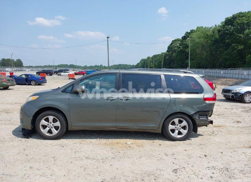 Photo 15 of 2011 Toyota Sienna LE V6 (VIN 5TDKK3DC0BS052186)