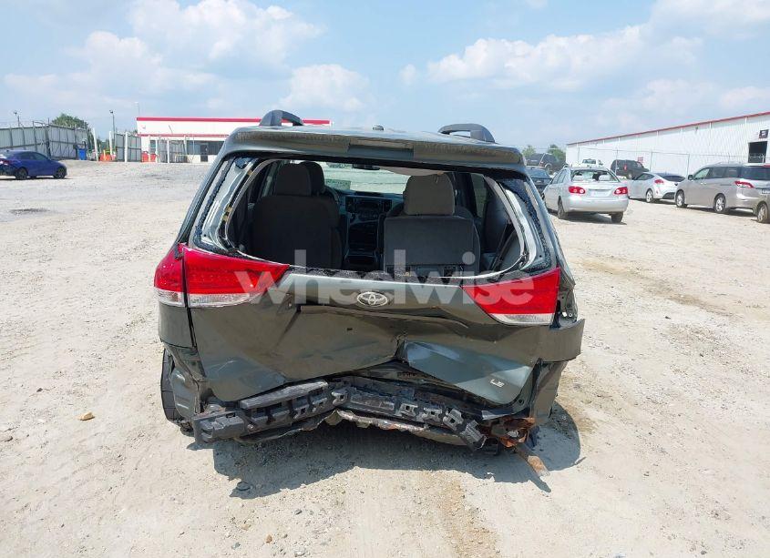 Photo 6 of 2011 Toyota Sienna LE V6 (VIN 5TDKK3DC0BS052186)