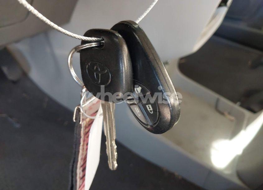 Photo 11 of 2011 Toyota Sienna LE V6 (VIN 5TDKK3DC0BS067884)