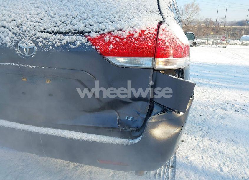 Photo 12 of 2011 Toyota Sienna LE V6 (VIN 5TDKK3DC0BS091392)