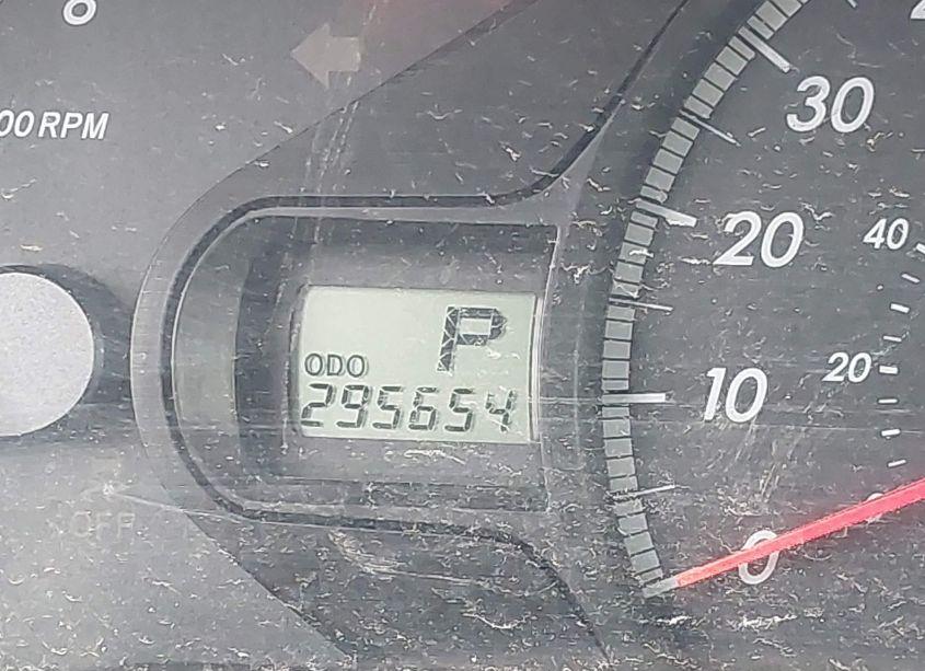 Photo 15 of 2011 Toyota Sienna LE V6 (VIN 5TDKK3DC0BS105193)