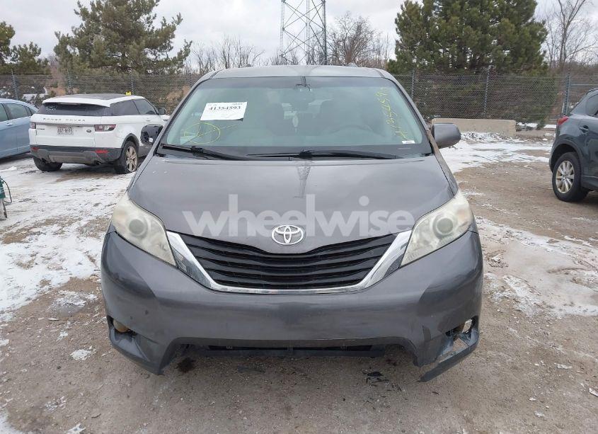 Photo 12 of 2011 Toyota Sienna LE V6 (VIN 5TDKK3DC0BS116324)