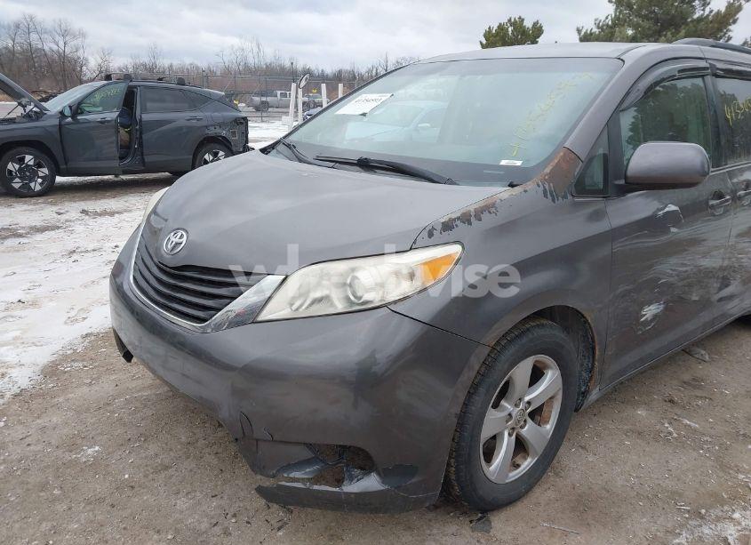 Photo 18 of 2011 Toyota Sienna LE V6 (VIN 5TDKK3DC0BS116324)