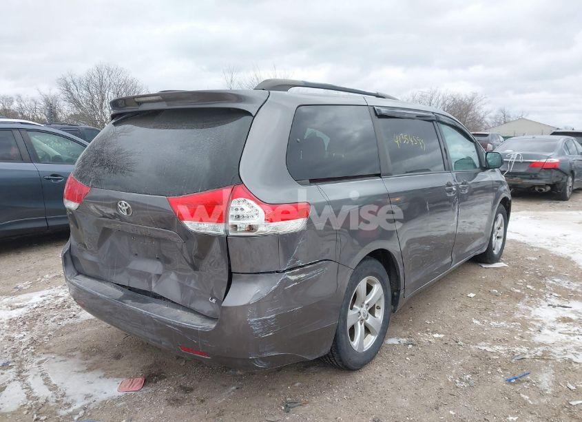 Photo 6 of 2011 Toyota Sienna LE V6 (VIN 5TDKK3DC0BS116324)