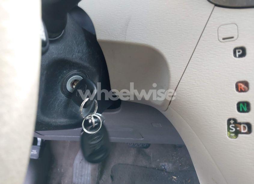 Photo 11 of 2011 Toyota Sienna LE V6 (VIN 5TDKK3DC0BS135553)