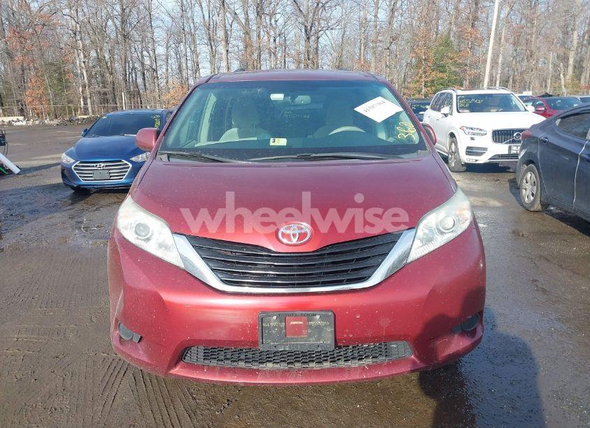 Photo 12 of 2011 Toyota Sienna LE V6 (VIN 5TDKK3DC0BS135553)