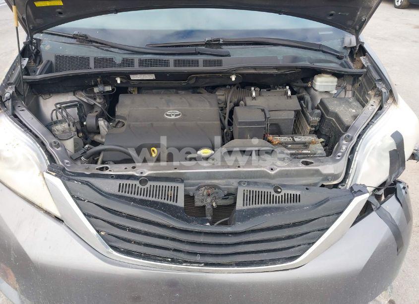 Photo 10 of 2012 Toyota Sienna LE V6 8 PASSENGER (VIN 5TDKK3DC0CS192952)