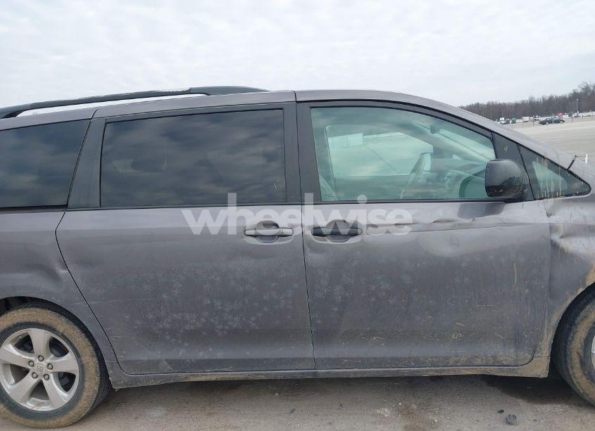 Photo 13 of 2012 Toyota Sienna LE V6 8 PASSENGER (VIN 5TDKK3DC0CS192952)