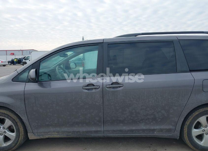 Photo 14 of 2012 Toyota Sienna LE V6 8 PASSENGER (VIN 5TDKK3DC0CS192952)