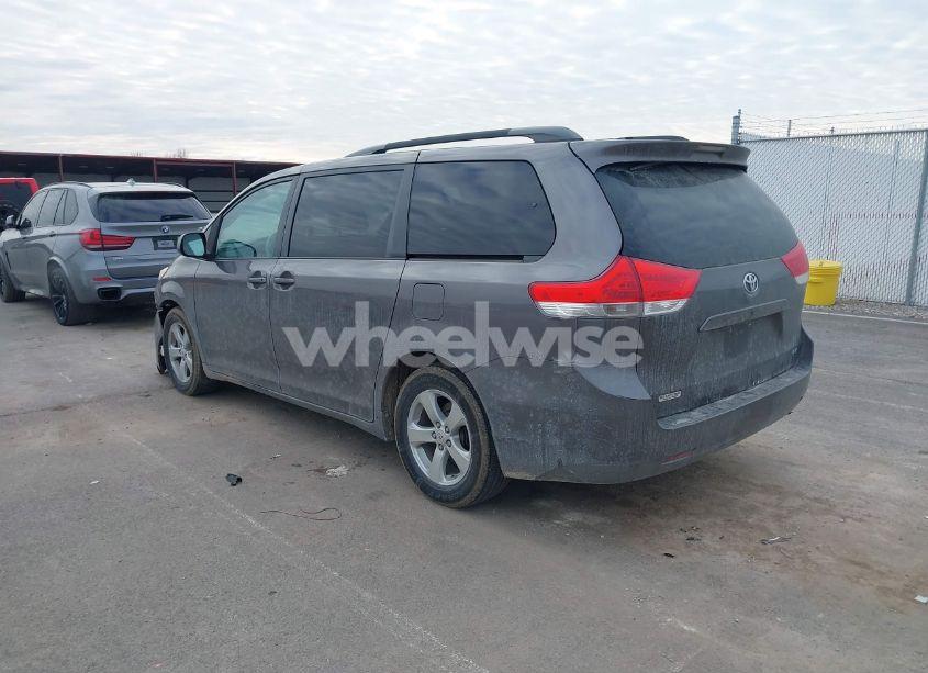 Photo 3 of 2012 Toyota Sienna LE V6 8 PASSENGER (VIN 5TDKK3DC0CS192952)