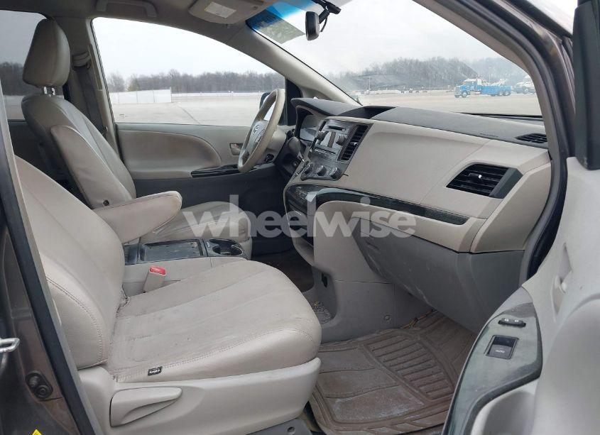 Photo 5 of 2012 Toyota Sienna LE V6 8 PASSENGER (VIN 5TDKK3DC0CS192952)