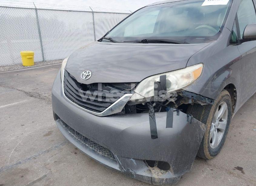 Photo 6 of 2012 Toyota Sienna LE V6 8 PASSENGER (VIN 5TDKK3DC0CS192952)