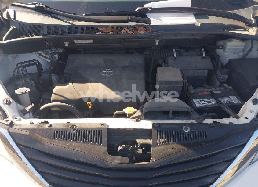 Photo 10 of 2012 Toyota Sienna LE V6 8 PASSENGER (VIN 5TDKK3DC0CS206512)