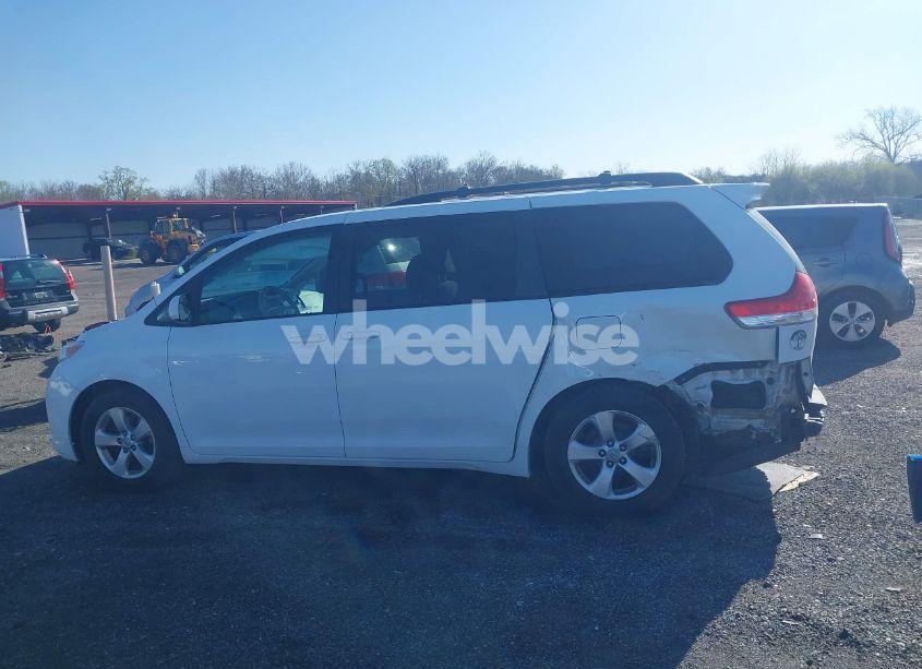 Photo 15 of 2012 Toyota Sienna LE V6 8 PASSENGER (VIN 5TDKK3DC0CS206512)