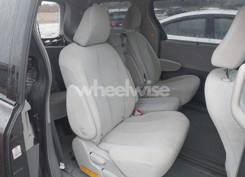 Photo 8 of 2012 Toyota Sienna LE V6 8 PASSENGER (VIN 5TDKK3DC0CS264054)